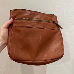 Margot Warm Tan Leather Crossbody 95% Leather GREAT condition Women’s Purse